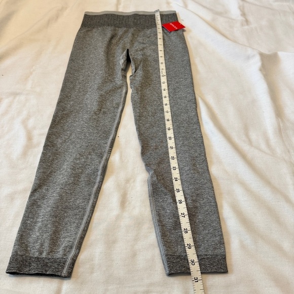 NEW Spanx Small Seamless Sculpt Leggings in Spacedye Cloudy Gray Grey Slimming - Picture 6 of 9